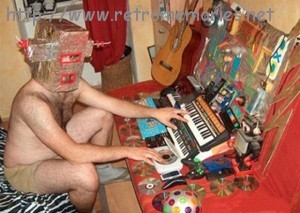 José Luis, el primo de nuestro entrevistado, cree que es un robot pianista cuando va colocado con LSD.