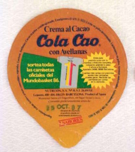 Tapa-crema-al-cacao-COLA-CAO-148579796_1