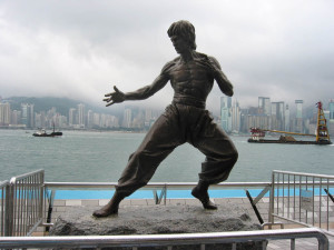 Estatua de Bruce Lee en Hong Kong.